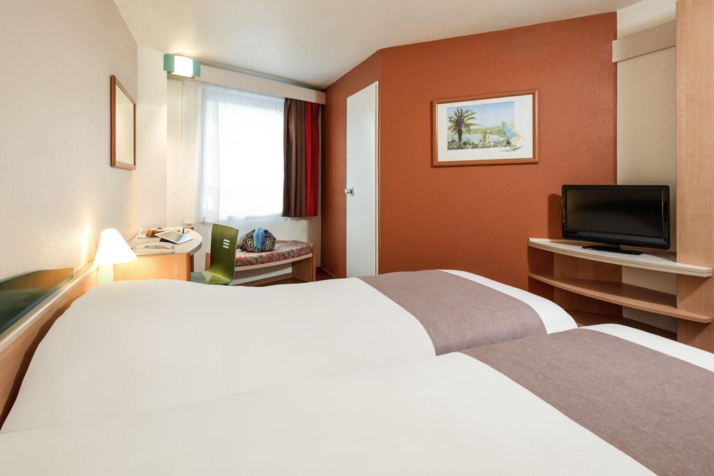 Ibis Centrum Opera Hotel 3*